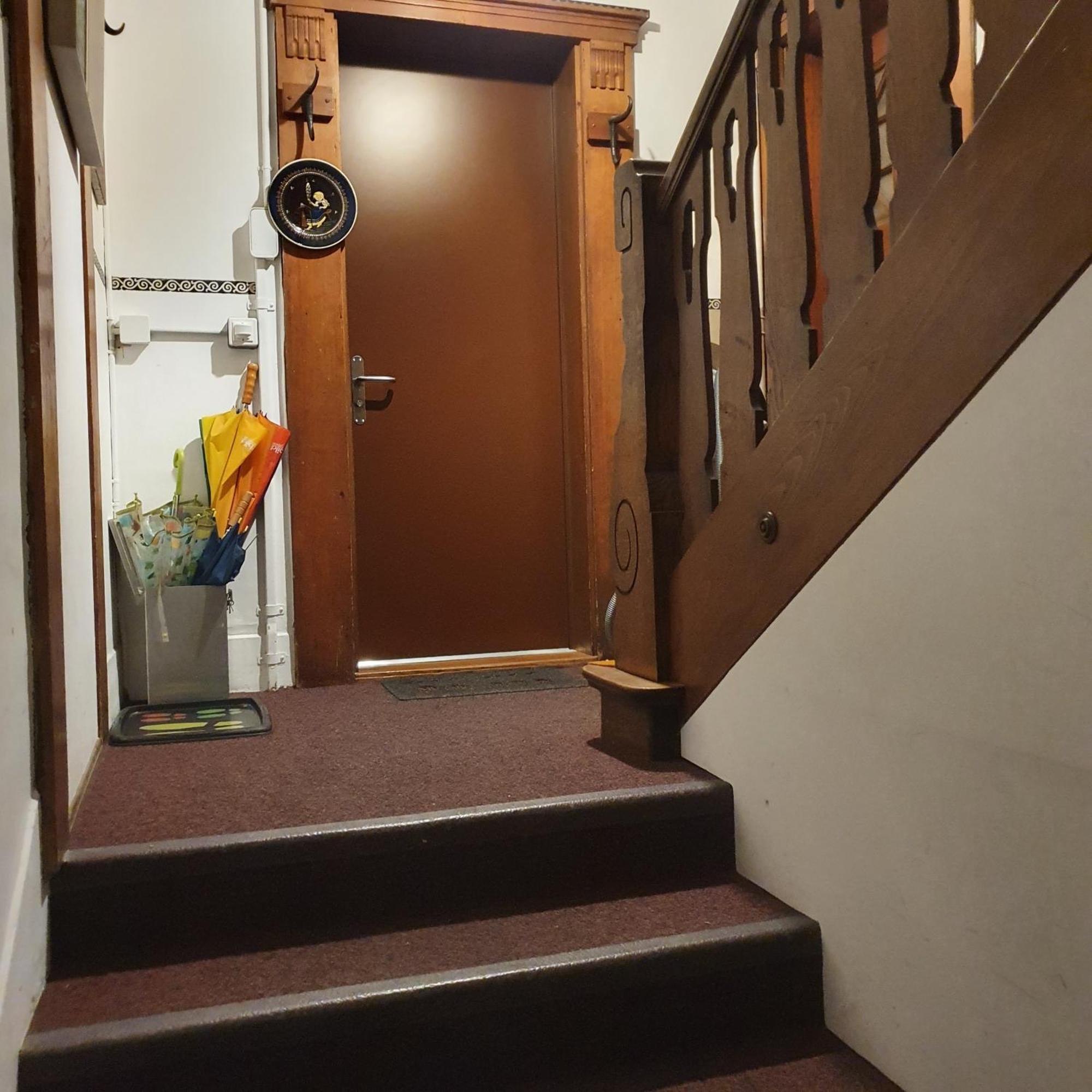 Zentral Gelegene Wohnung Mit Grossem Garten อินเทอร์ลาเคน ภายนอก รูปภาพ